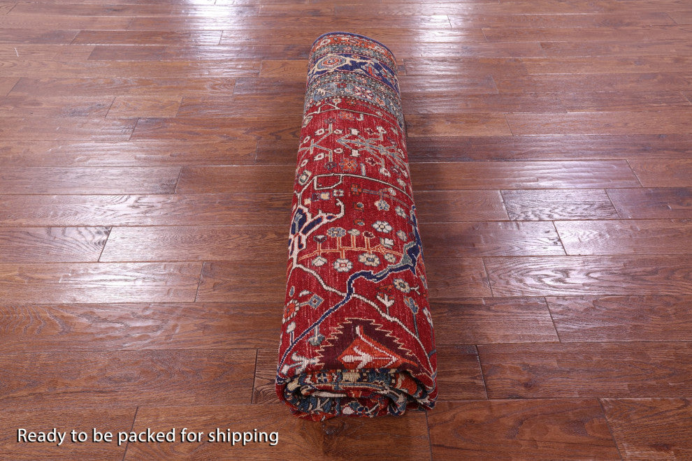 8' 3" X 8' 7" Square Persian Fine Serapi Hand Knotted Rug - Q12444