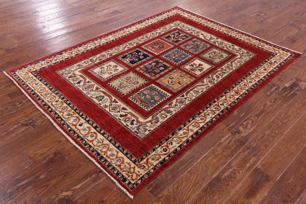 5' 0" X 6' 9" Handmade Persian Garden Design Wool Rug Q10657