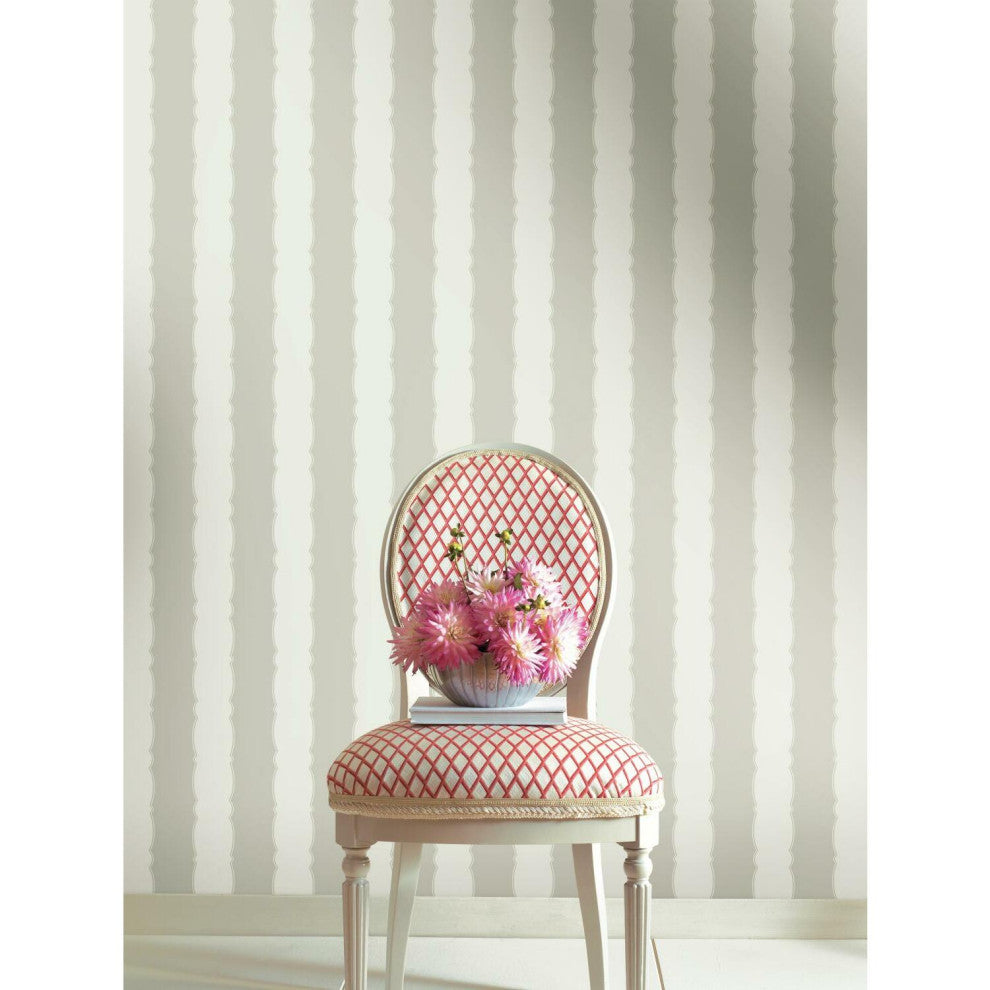 Scalloped Stripe Wallpaper