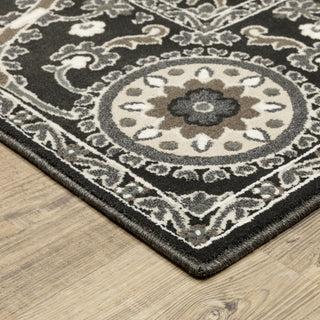 Oriental Weavers Raylan RAY05 Trefoil Rug, Black, 6'7"x9'6"