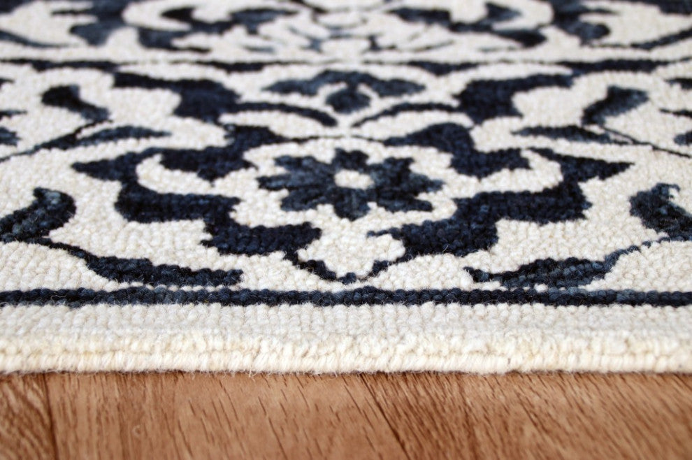 7" x 9" Blue and Ivory Decorative Area Rug