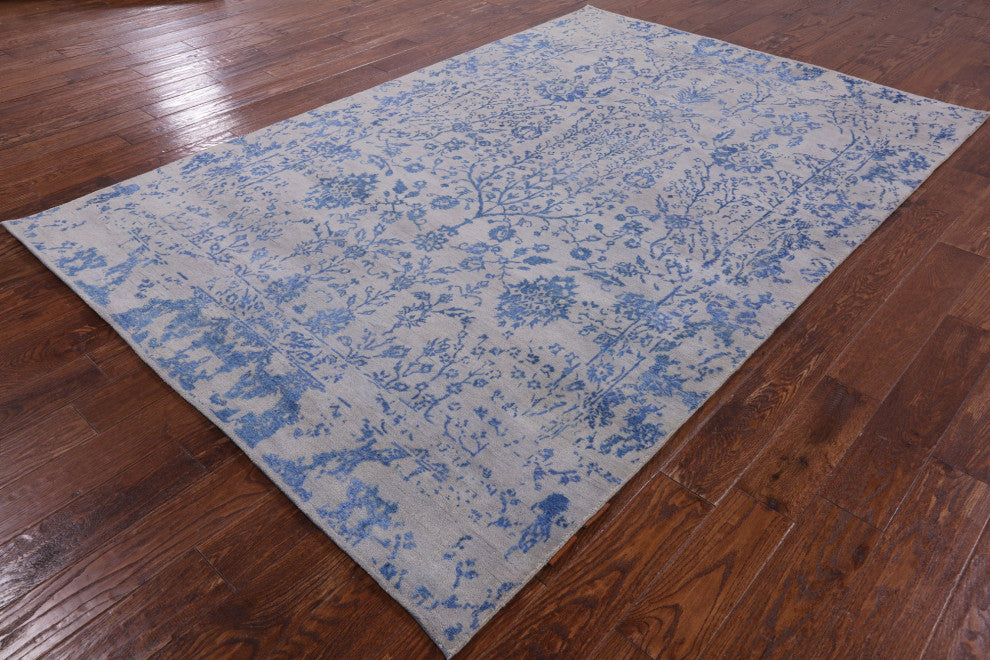5' 11" X 8' 11" Handmade Persian Wool and Silk Rug Q7110