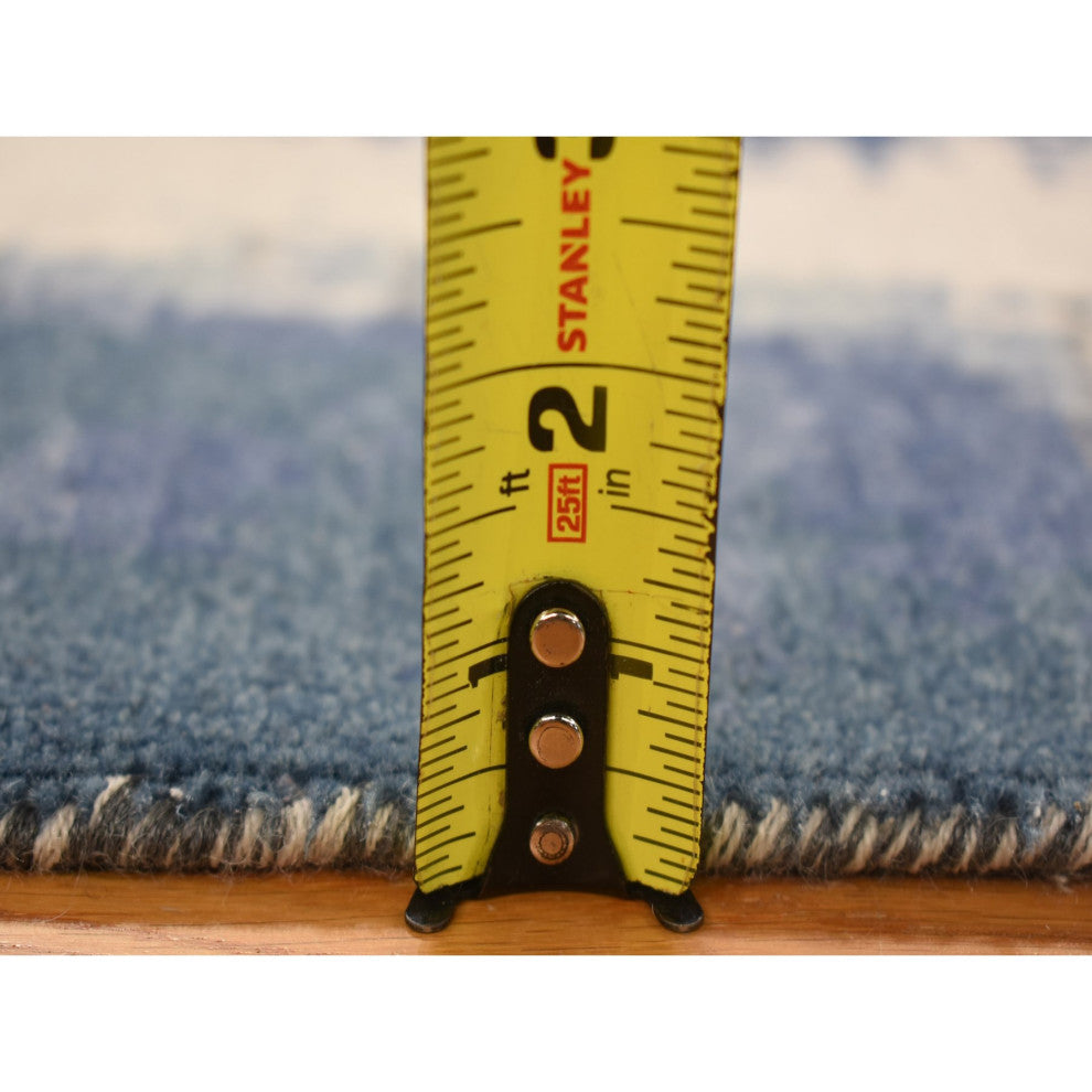 Ivory/Denim Blue 100% Wool Hand Knotted Modern Abstract Design Rug, 2'0"x3'0"