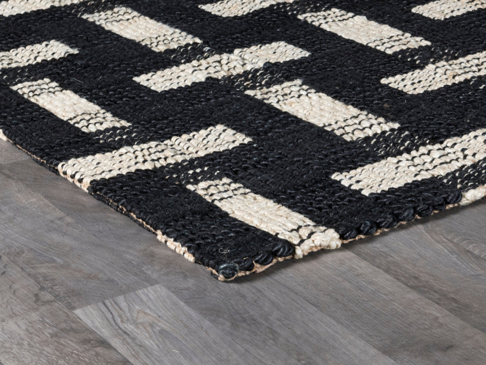 Classic Home Preston Black/Ivory 8x10 Rug