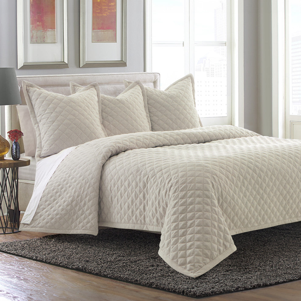 Aragoza 3-Piece Queen Quilt Set, Cream