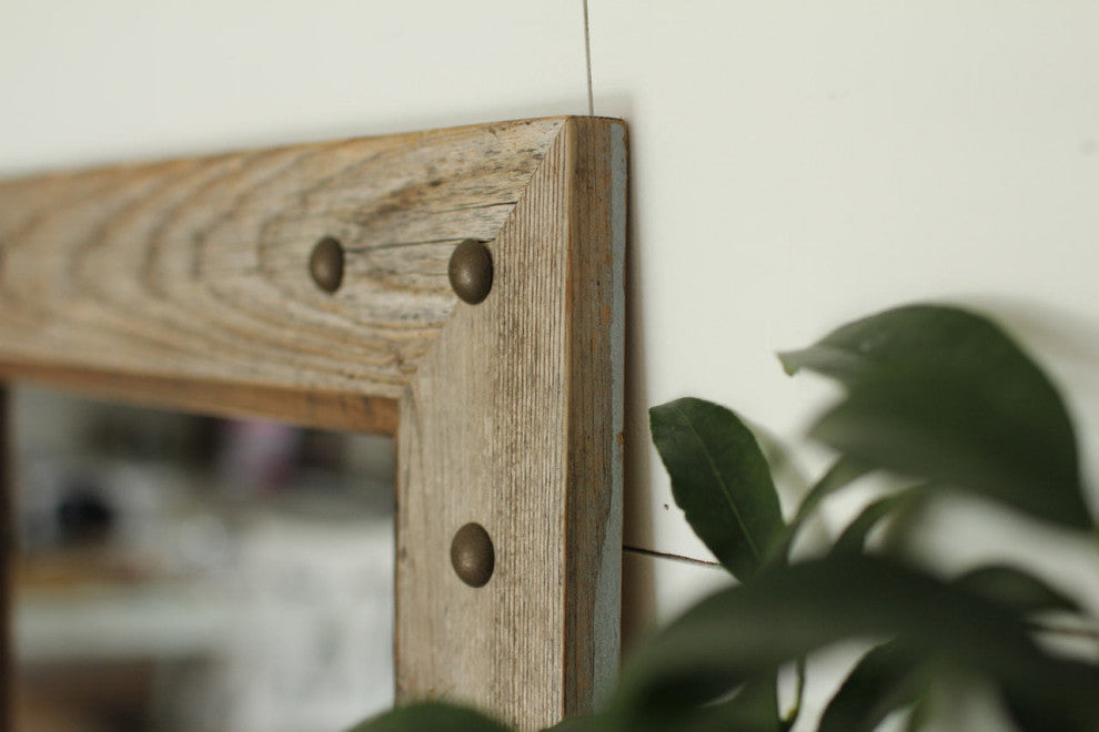 Park City Style Barnwood With Alder Inset And Nailhead Corner Tacks, 16"x20"