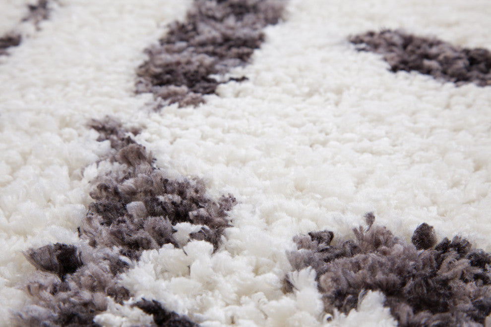 Oasis Juno White and Dark Gray Polyester Area Rug