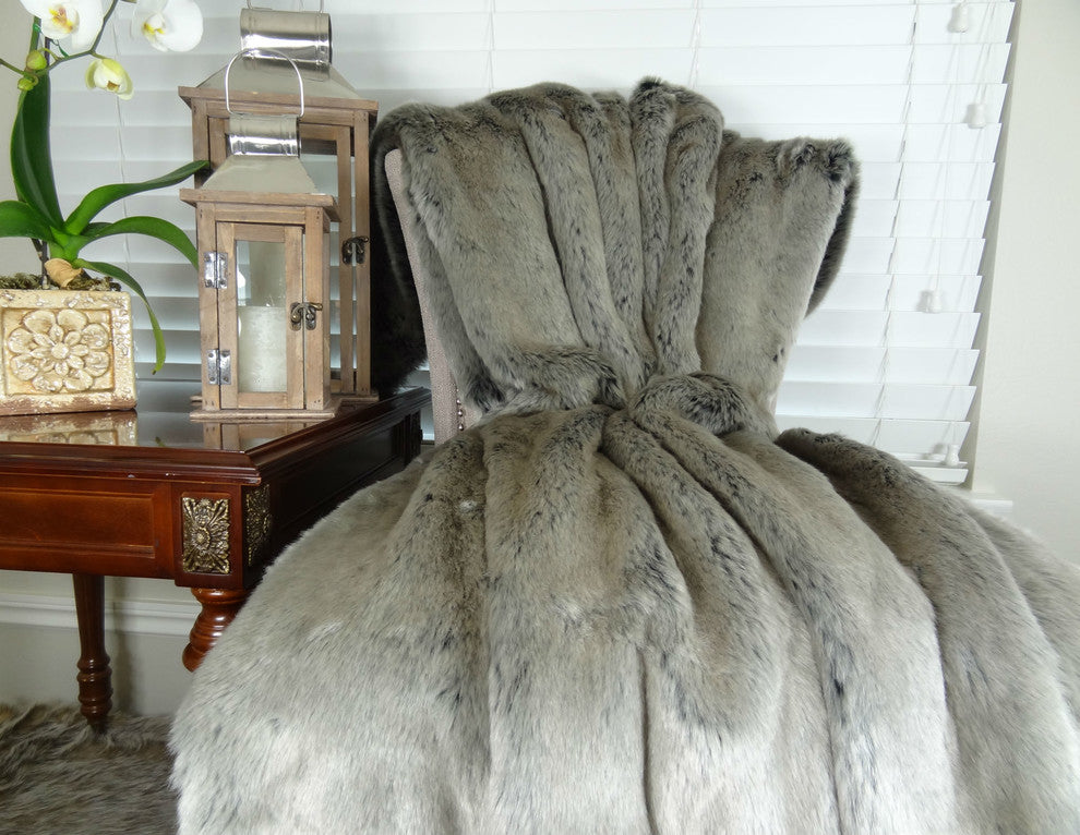 Plutus Tissavel Gray Faux Fur Handmade Bedspread, 114"x120"