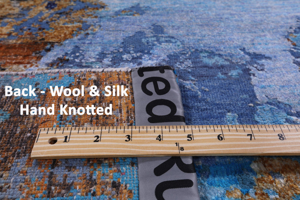 4' 0" X 5' 10" Wool and Silk Handmade Abstract Rug Q8791