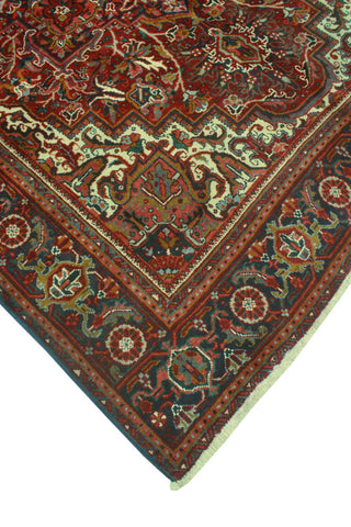 Fine Vintage Heriz Esra Red/Ivory Rug, 6'9 x 9'5