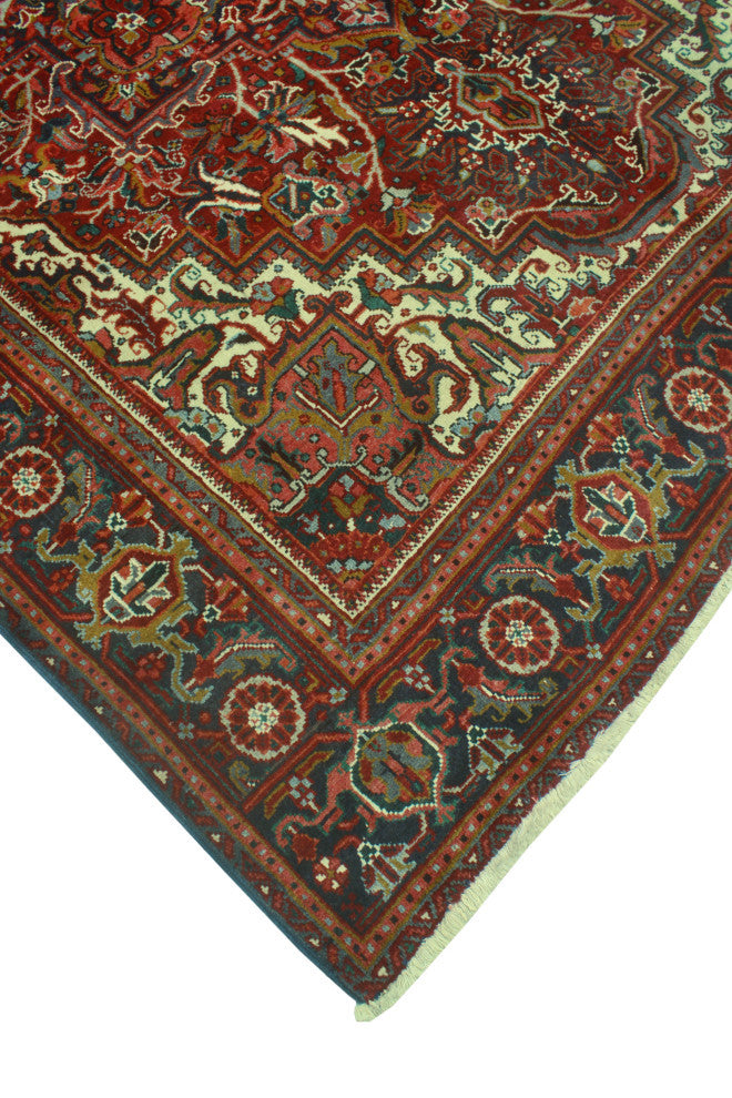 Fine Vintage Heriz Esra Red/Ivory Rug, 6'9 x 9'5