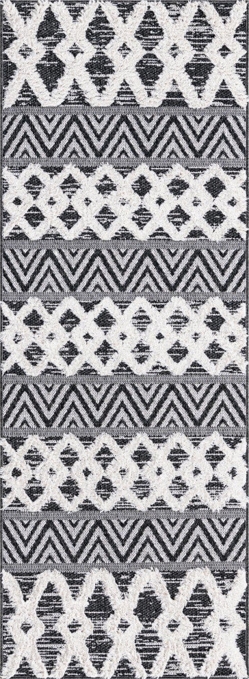 Unique Loom Sabrina Soto Casa  Valencia Area Rug