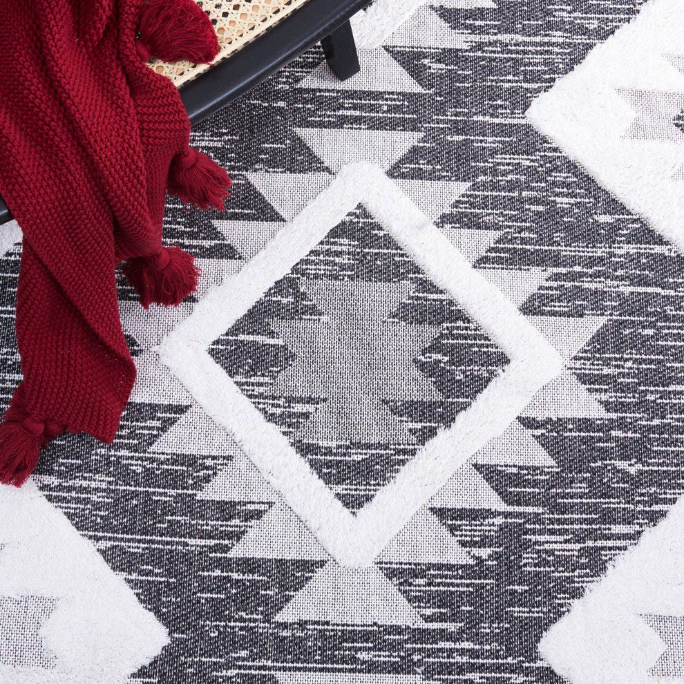 Safavieh Augustine Collection, AGT712 Rug
