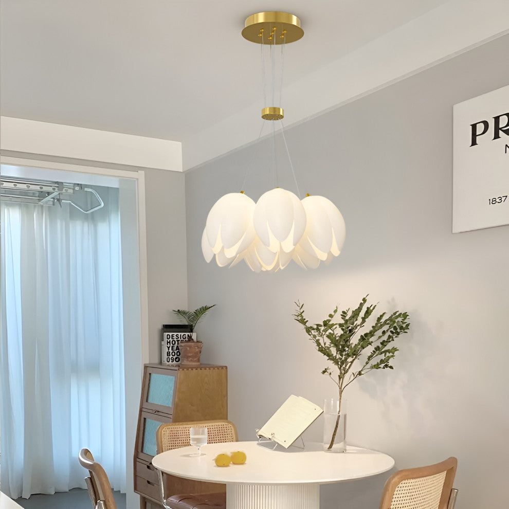 Idro | Modern Ceiling Chandelier in the Shape of Flower for Bedroom, Dining Room, 7 Heads, Trichromatic Light