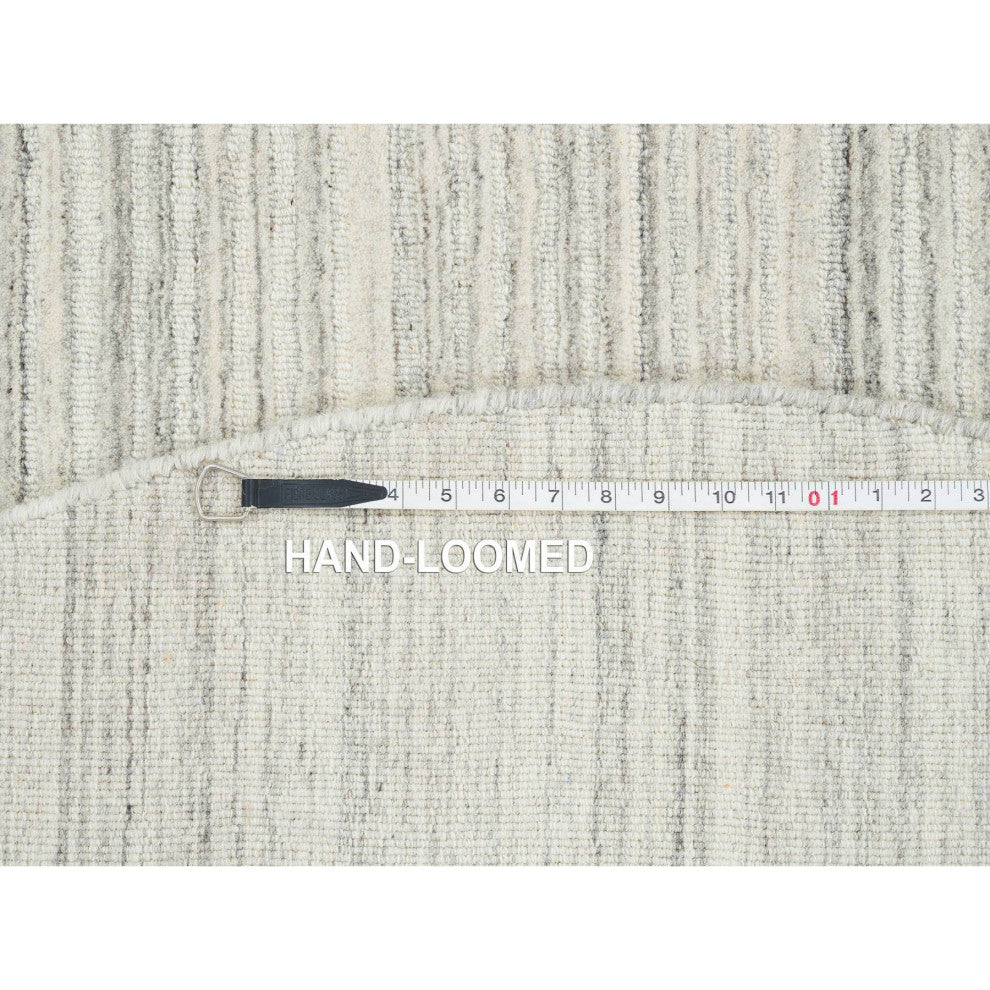 Ivory, Hand Loomed, Undyed Natural Wool Modern Design Round Rug, 6'1"x6'1"