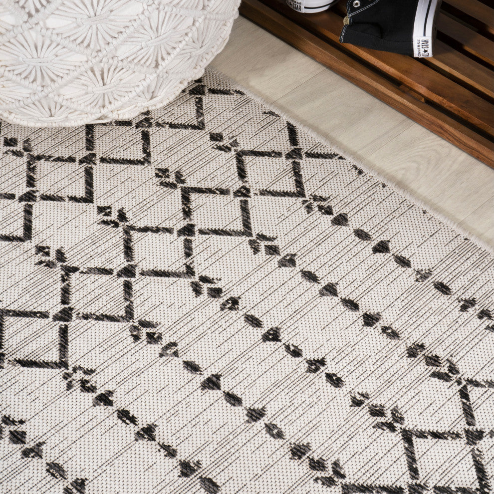 Ourika Moroccan Geometric Indoor/Outdoor Rug, Cream/Black, 4x6