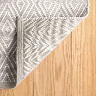 Dash & Albert Diamond Platinum/White Indoor/Outdoor Rug, White, 3' x 5'