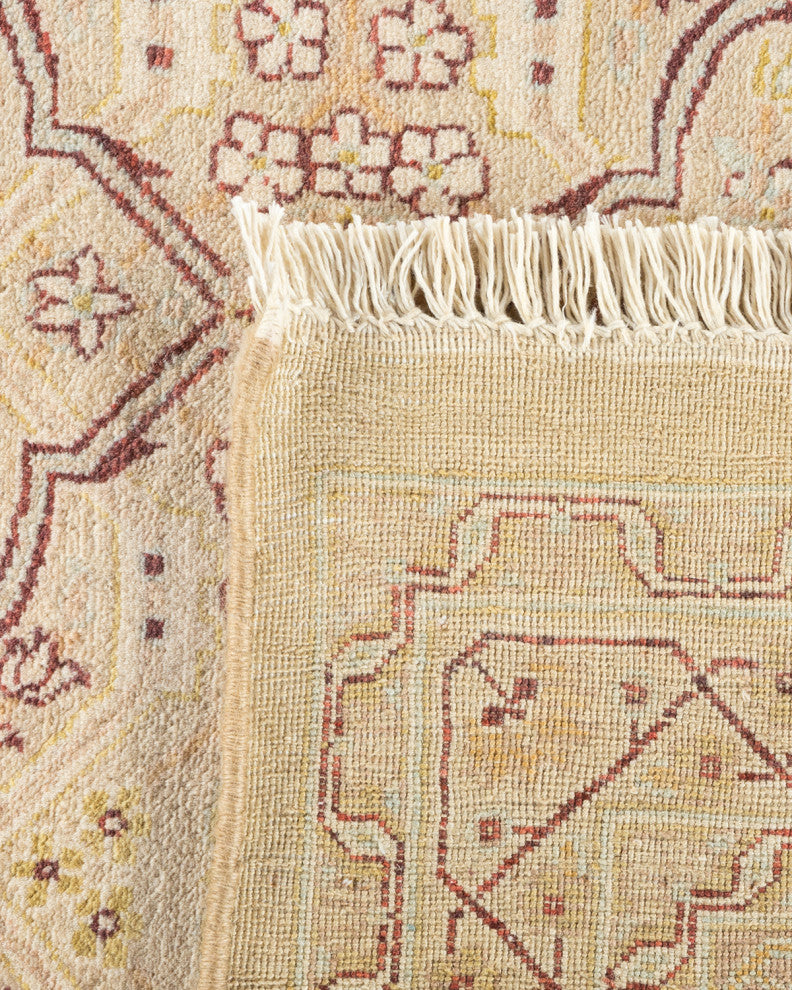 Anastasia, One-of-a-Kind Hand-Knotted Area Rug Ivory, 8'1"x10'0"
