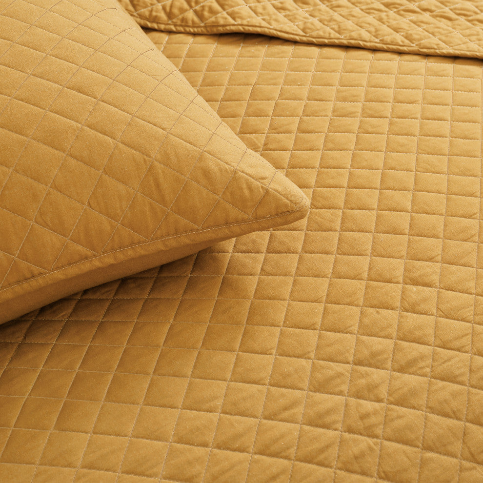 Ava Diamond Oversized Cotton 3-Piece Quilt Set, Mustard, King