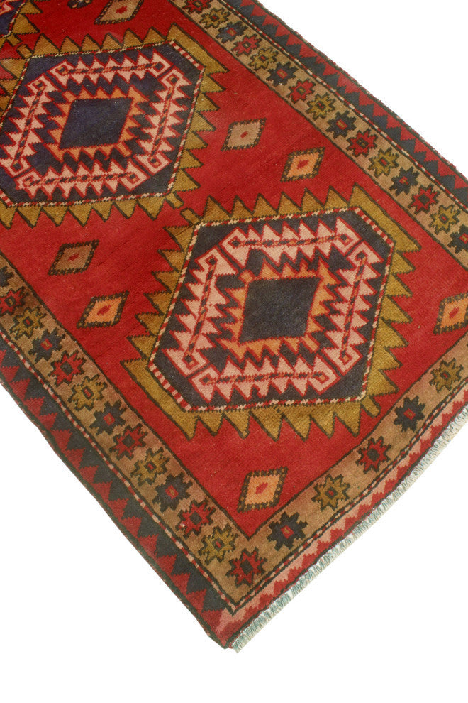 Fine Vintage Distressed Imad Red/Beige Runner, 3'3x9'3
