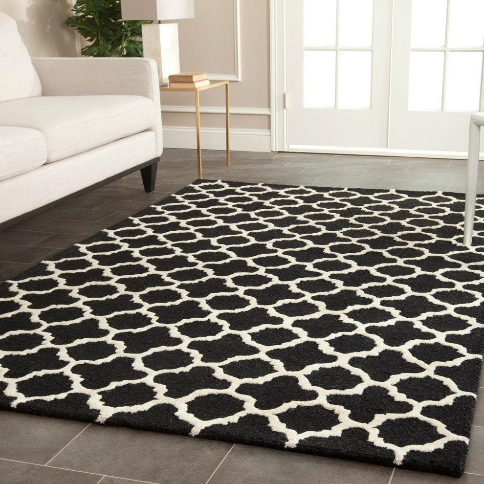 Safavieh Cambridge CAM130E 8' Square Black Rug