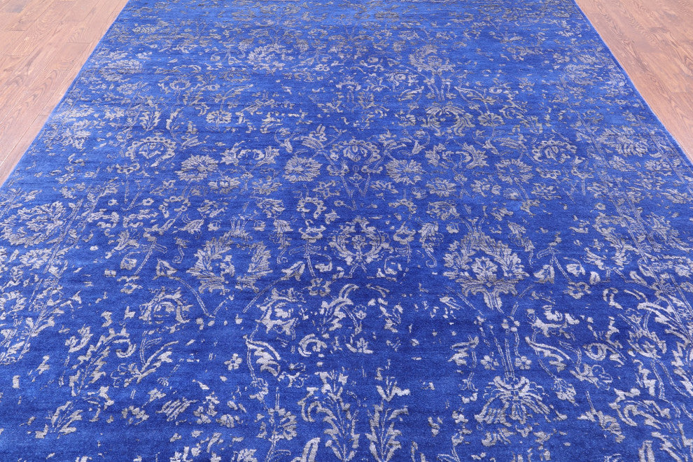 9' 0" X 12' 0" Persian Wool and Silk Hand-Knotted Rug Q11770