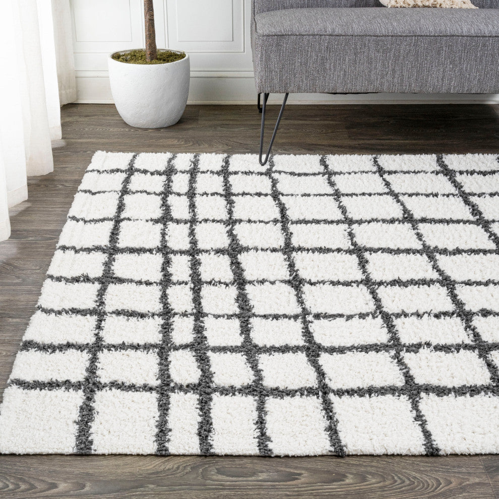 Arenal Geometric Grid Shag, White/Black, 5'x8'
