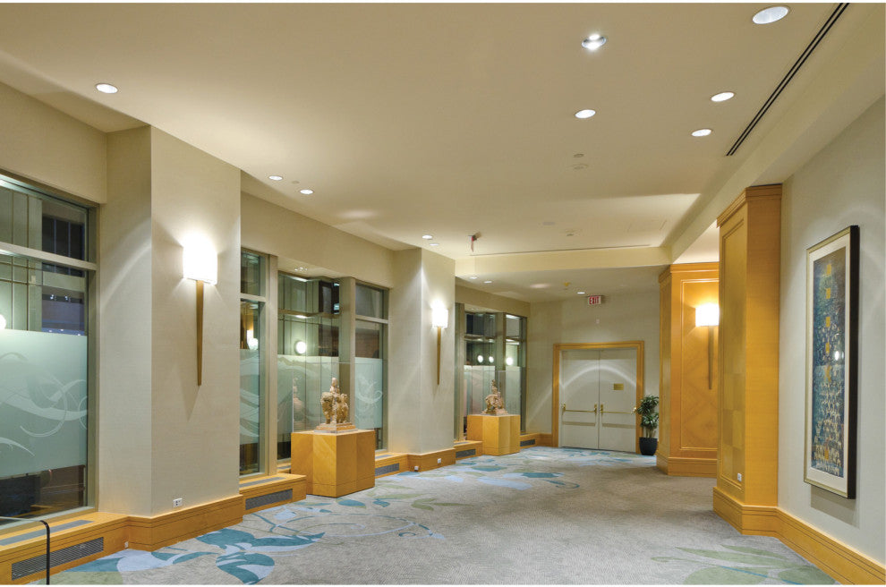 32 Watt Downlight - 8 in. - Color Adjustable - Lumen Adjustable - 120-277 Volt