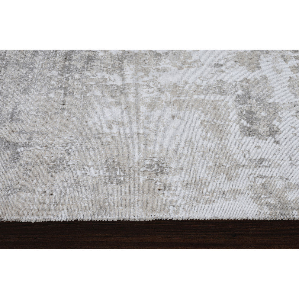 Cusano 5'3" X 7'3" Ft Woven Printed Rug