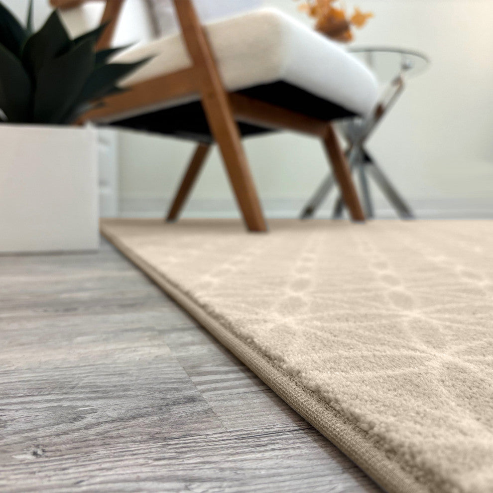 EYELET Soft Tactesse Nylon Area Rug with Anti-Stain Protection, Candlelight, 6'x9'