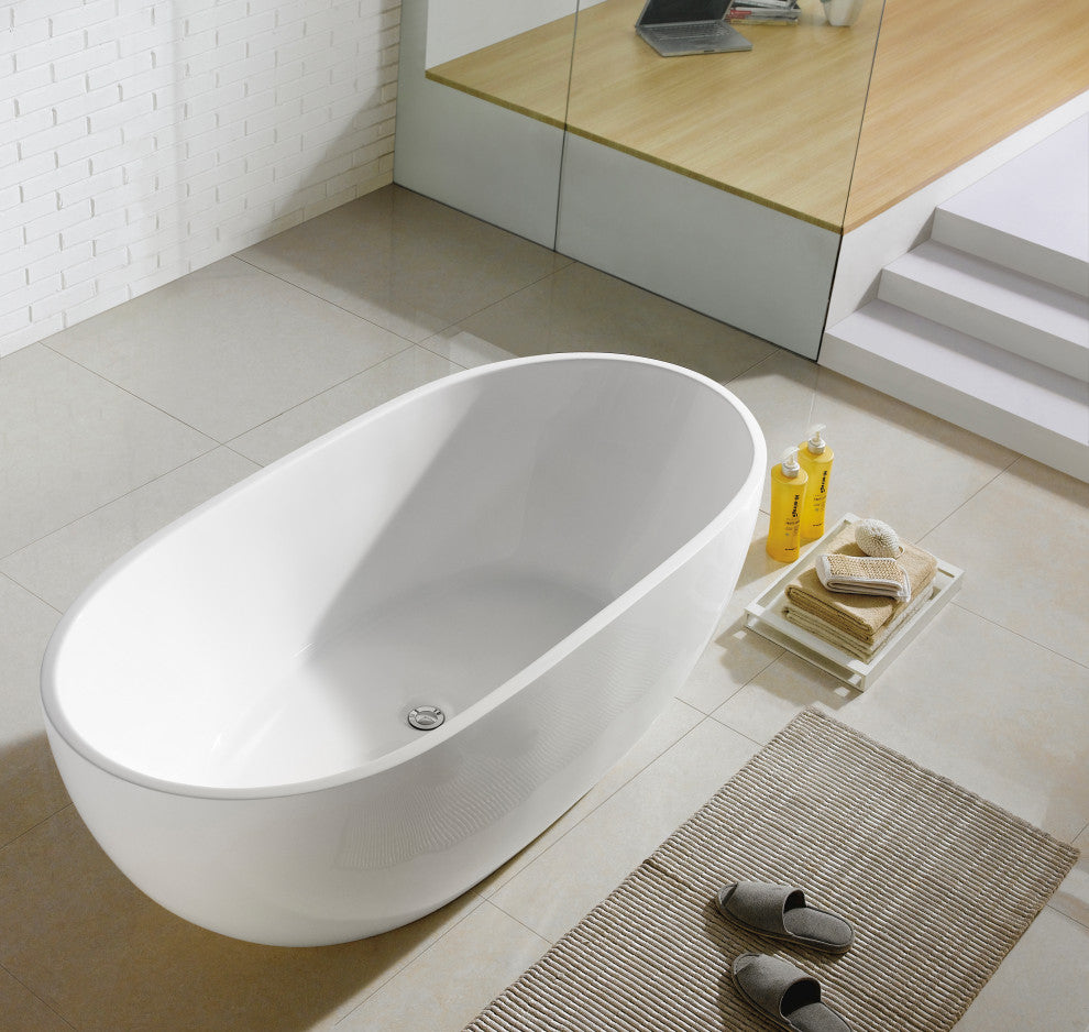 Kube Vernice 67" Free Standing Bathtub, Matte White