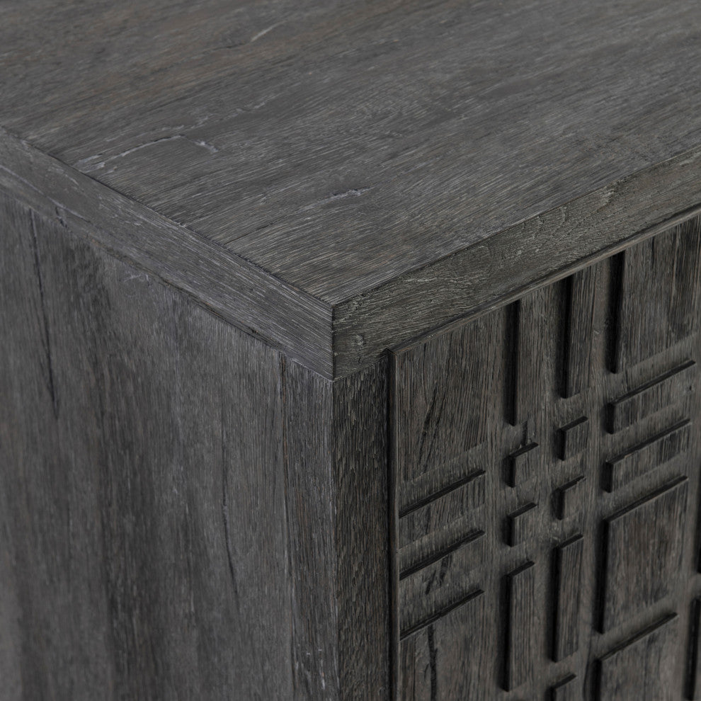 Alternate white close: close-up door pattern