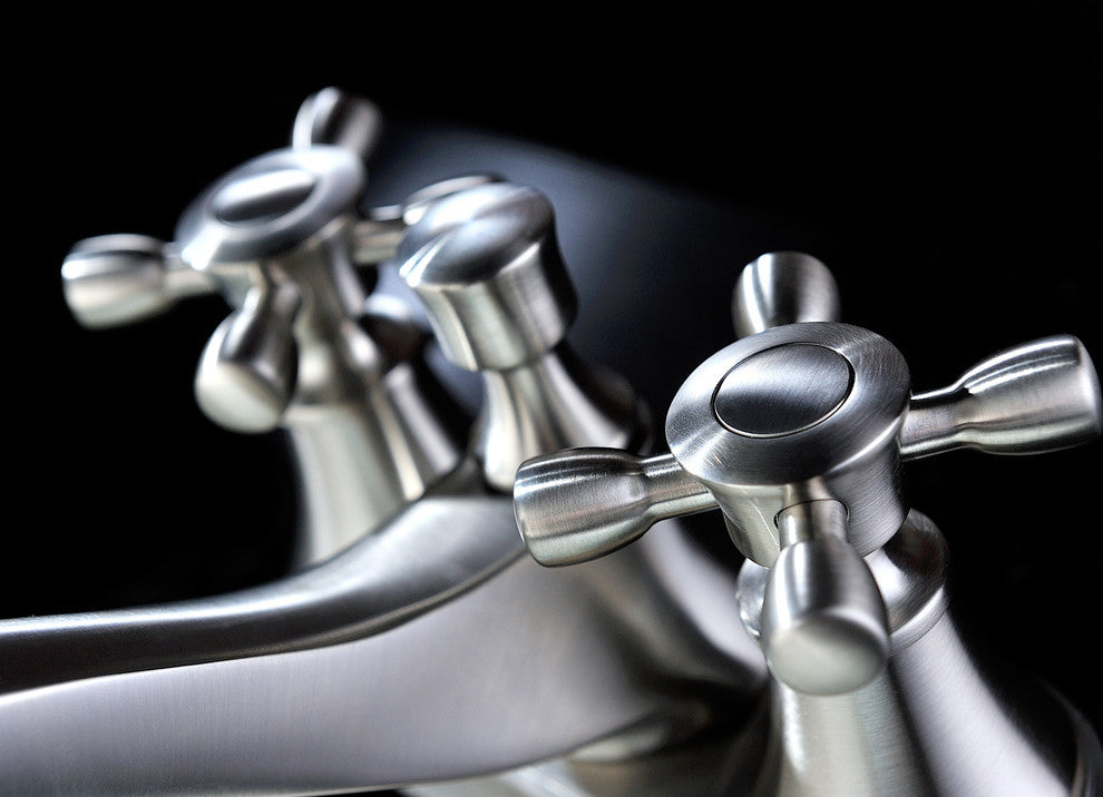 Major Series 2-Handle Bathroom Sink Faucet in Brushed Nickel