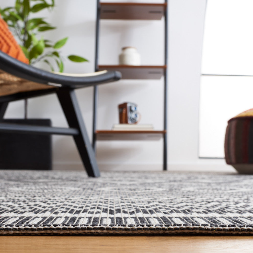 Safavieh Augustine Collection, AGT506 Rug