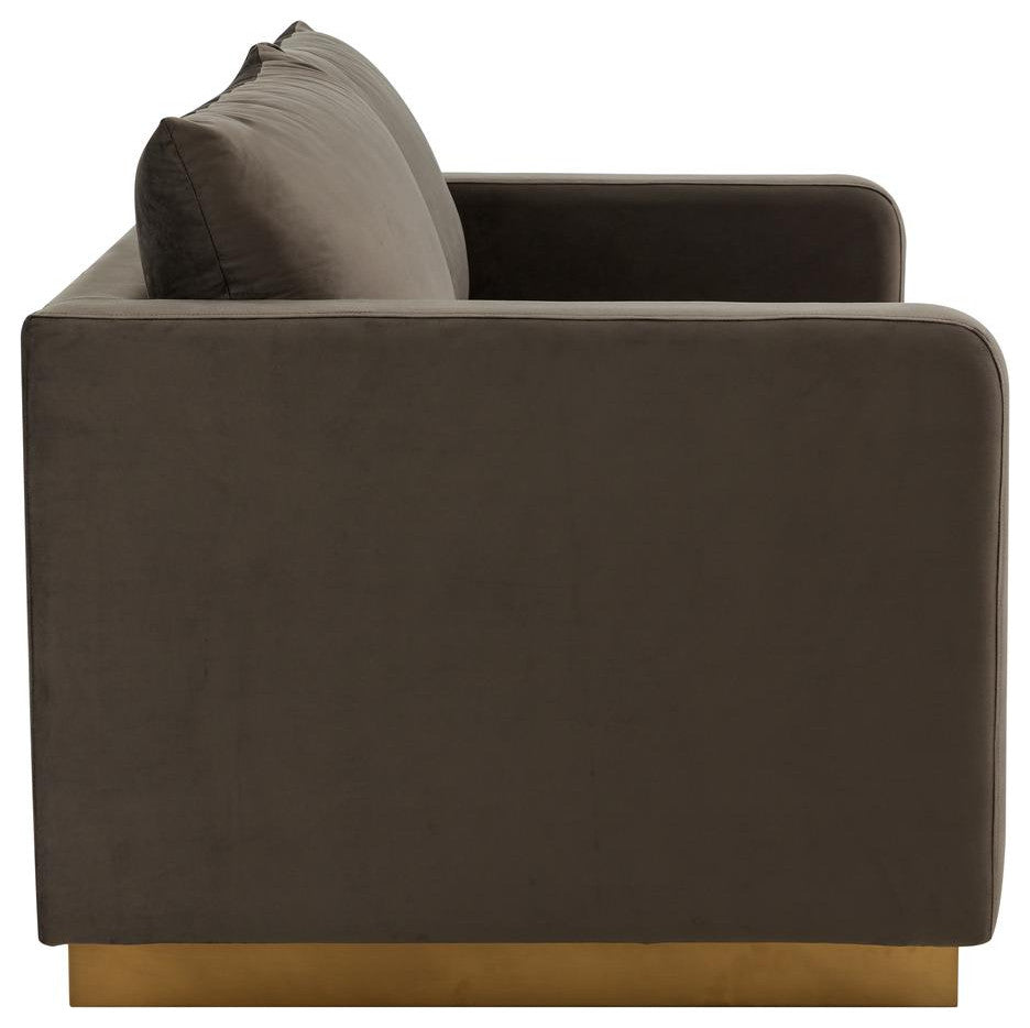 LeisureMod NS55DGR Nervo Dark Grey Mid-Century Velvet Loveseat Gold Frame