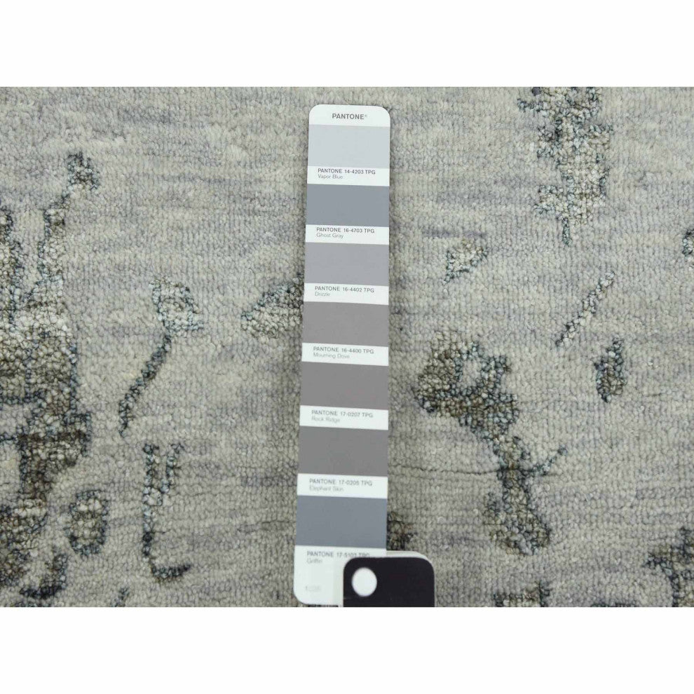 Gray, Wool and Silk Hand Knotted, Persian Erased Heriz Design Rug, 9'10"x14'3"