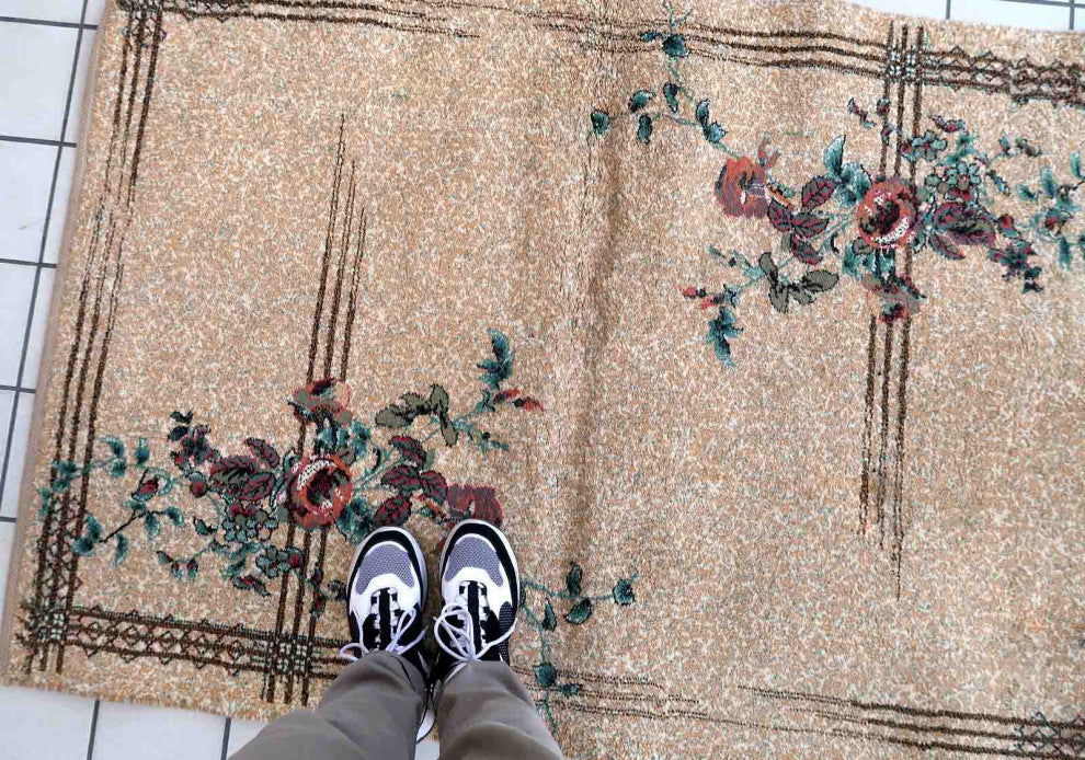 Vintage Turkish Modern Rug 3.9'x5.7', 119cmx175cm 1970s