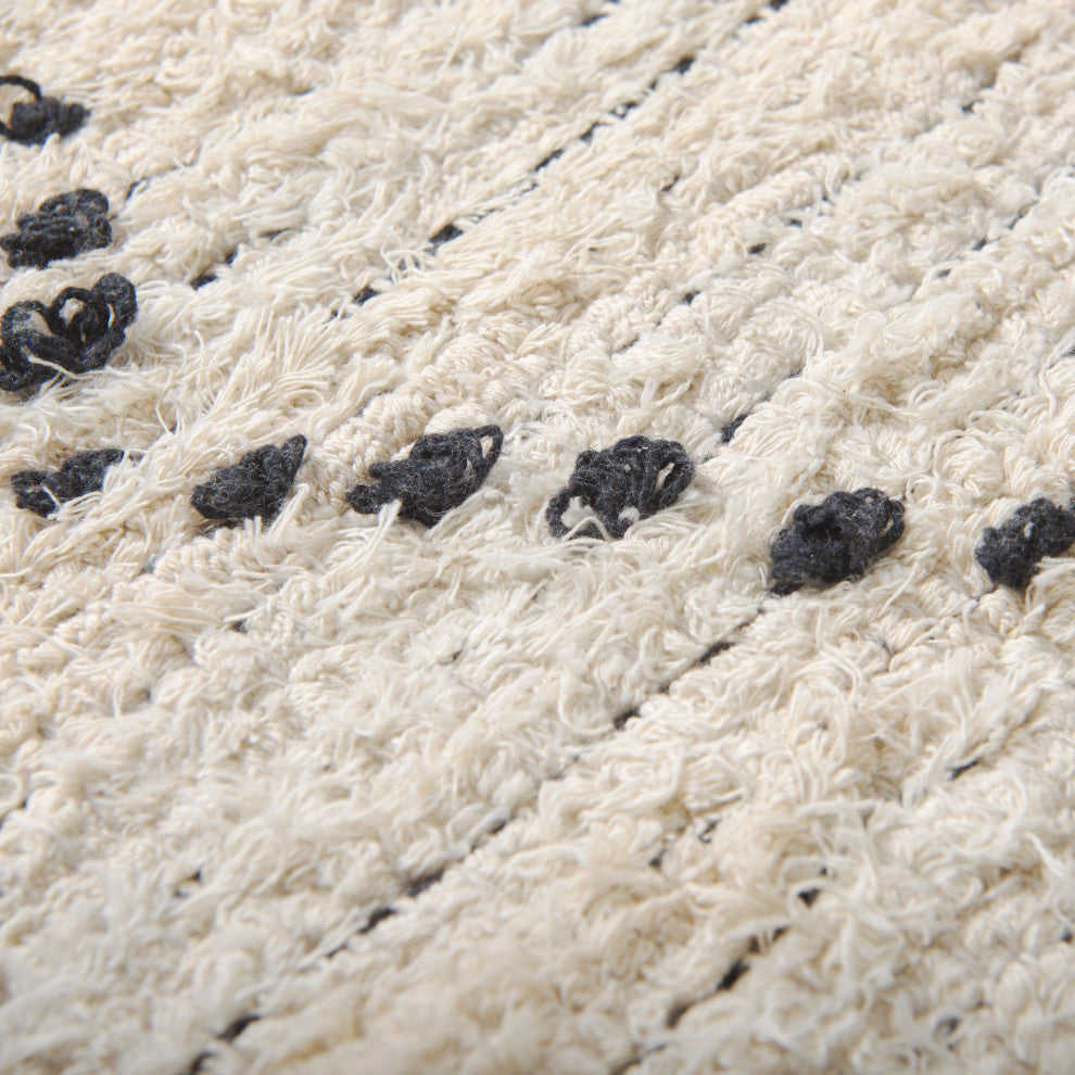 Calvert 5'x8' Ivory & Black Cotton Hand Woven Diamond Patterned Rug