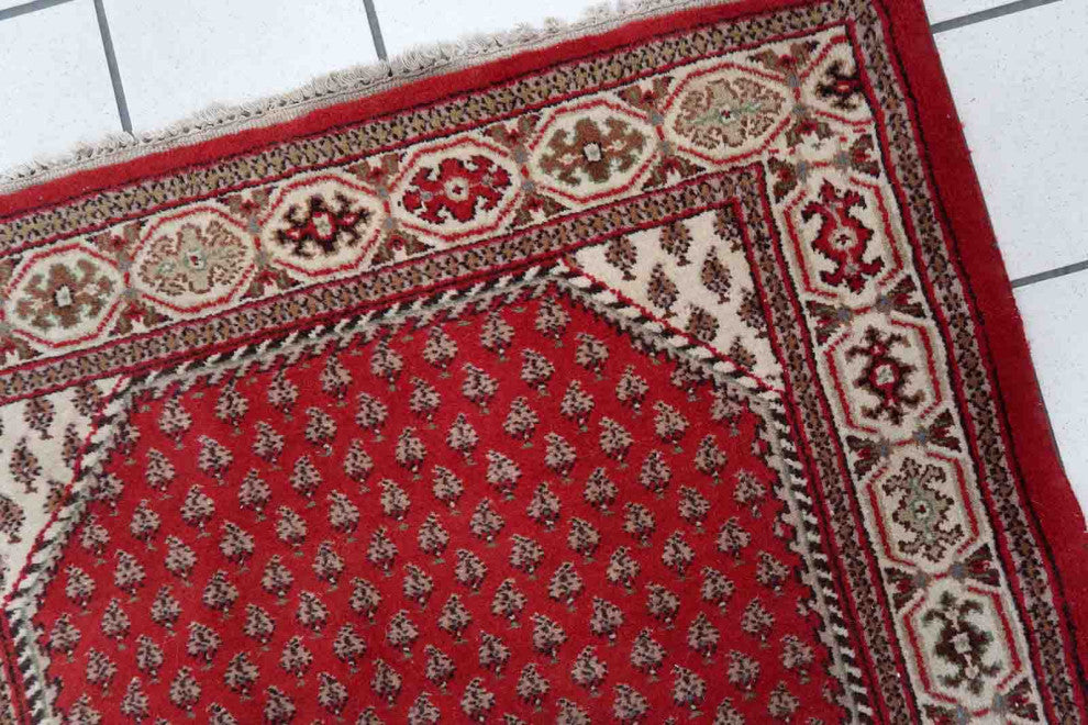 Handmade Vintage Indian Seraband Rug 3'x5.2', 92cmx161cm, 1970s