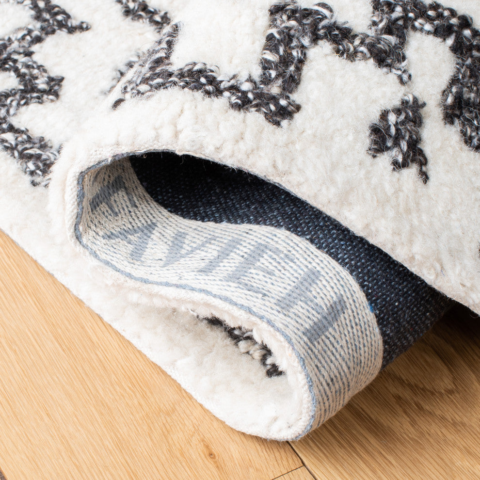 Safavieh Himalaya Collection CSB205Z Rug, Ivory/Black, 2'3" X 10'