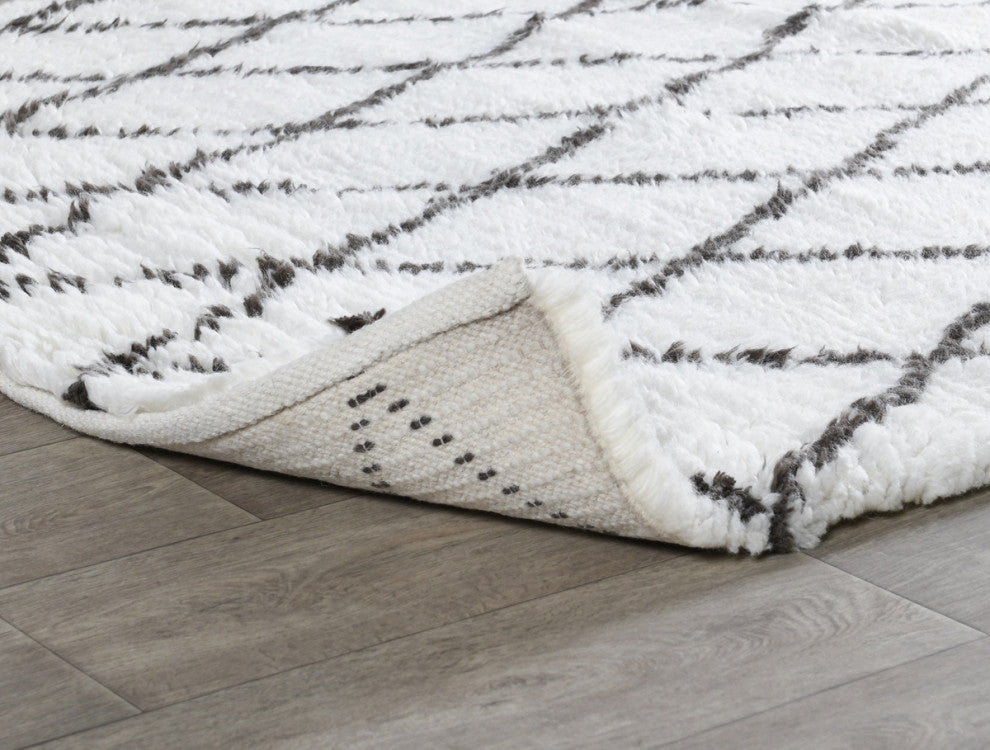 Classic Home Hawthorne Diamond Shag Ivory/Dark Brown 8x10 Rug