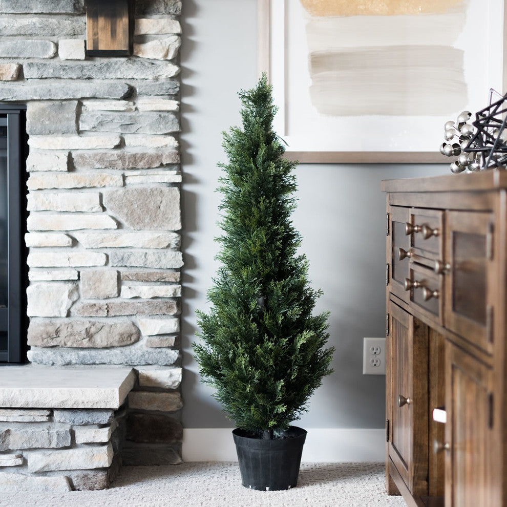 Vickerman Potted Cedar Tree, UV, 3', 3'