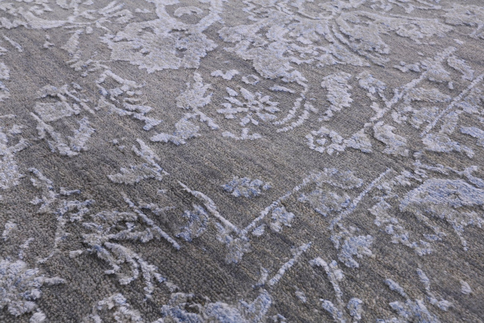 Hand Knotted Persian Wool and Silk Rug 8' 2" X 10' 3" Q6209
