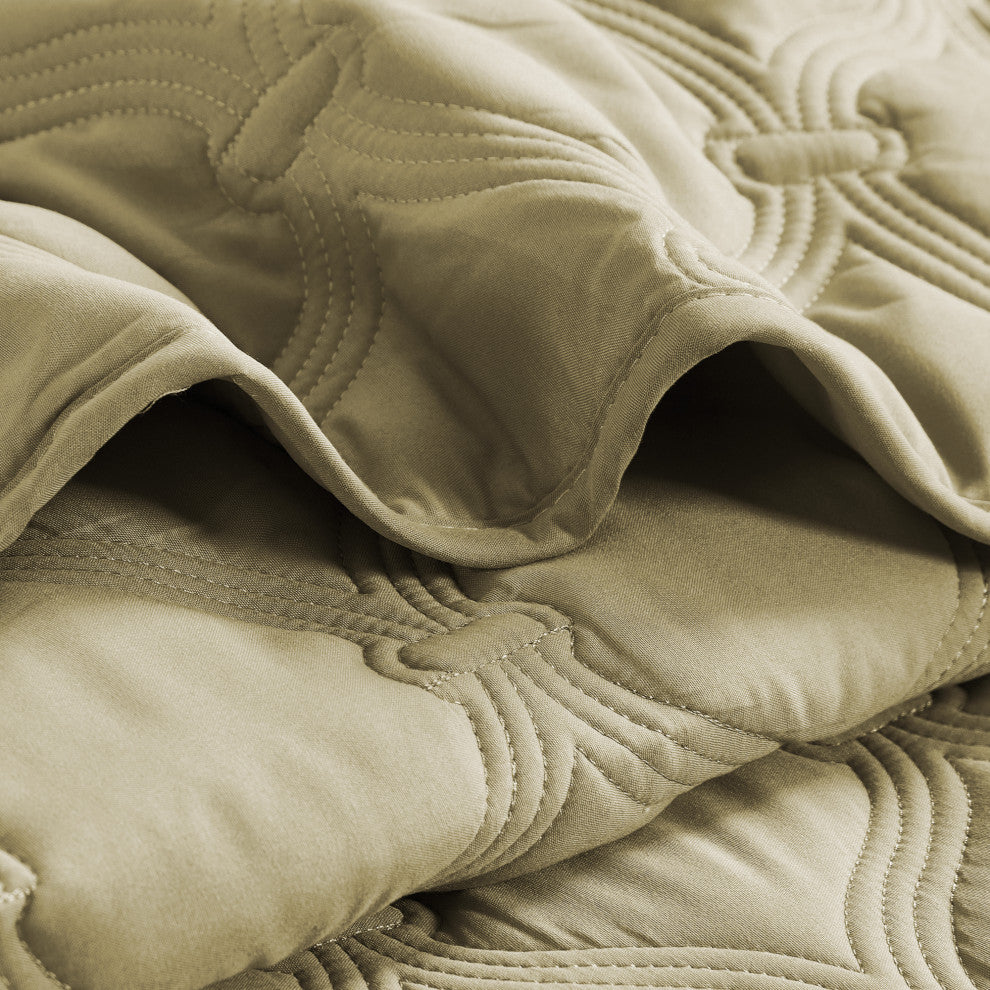 Bradly Down Alternative Quilted Bed Spread Set, Antique Bronze, Twin
