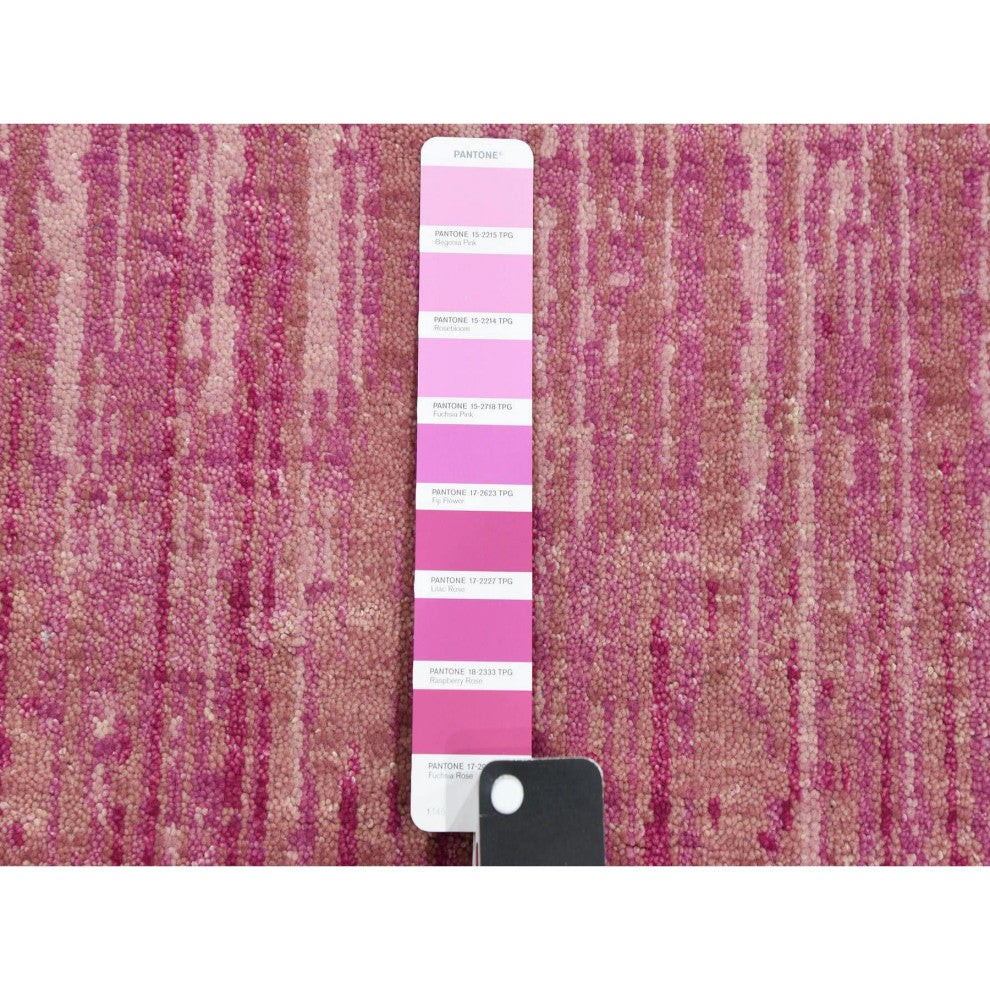 Pink Wool Hand Knotted Vertical Ombre Design Runner Oriental Rug, 2'6"x6'4"