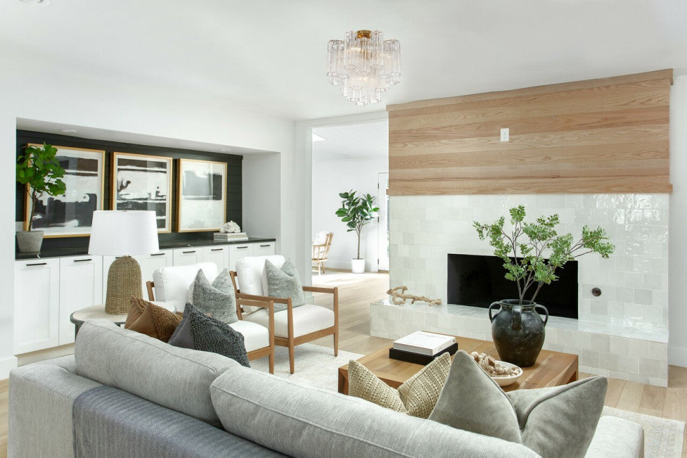 CRYSTORAMA Addis 4 Light Aged Brass Ceiling Mount