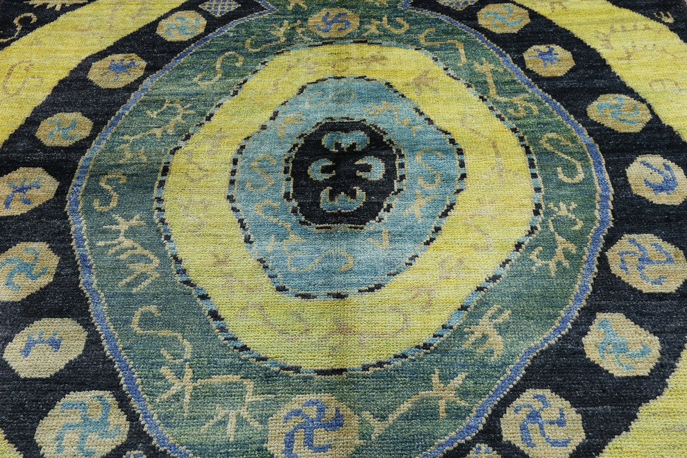 Kaitag Oriental Rug, 6x9, MC321