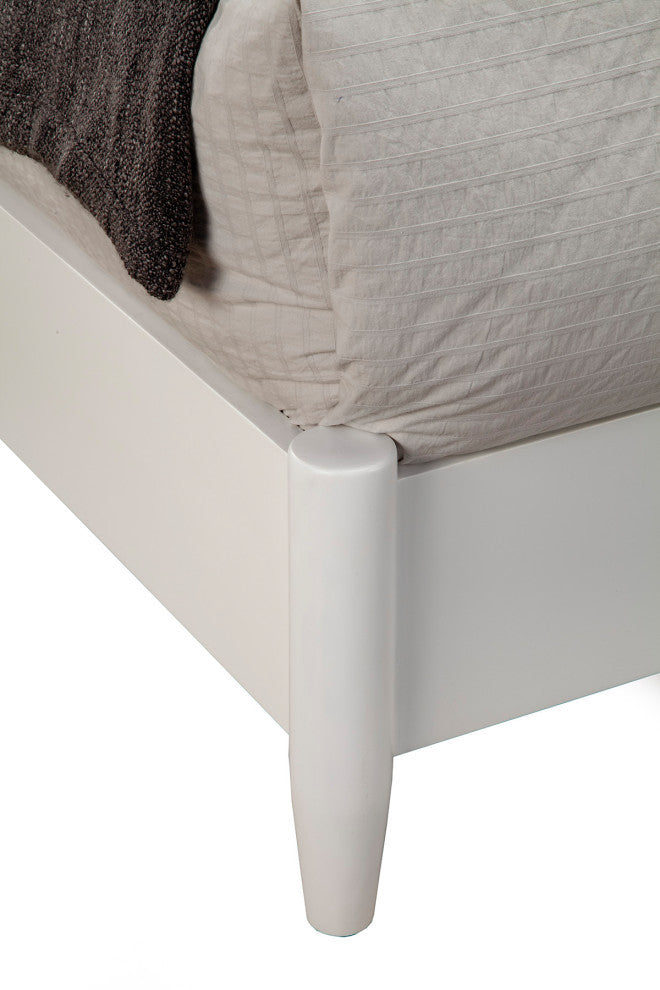 Flynn Retro Bed With Slat Back Headboard, White, Queen