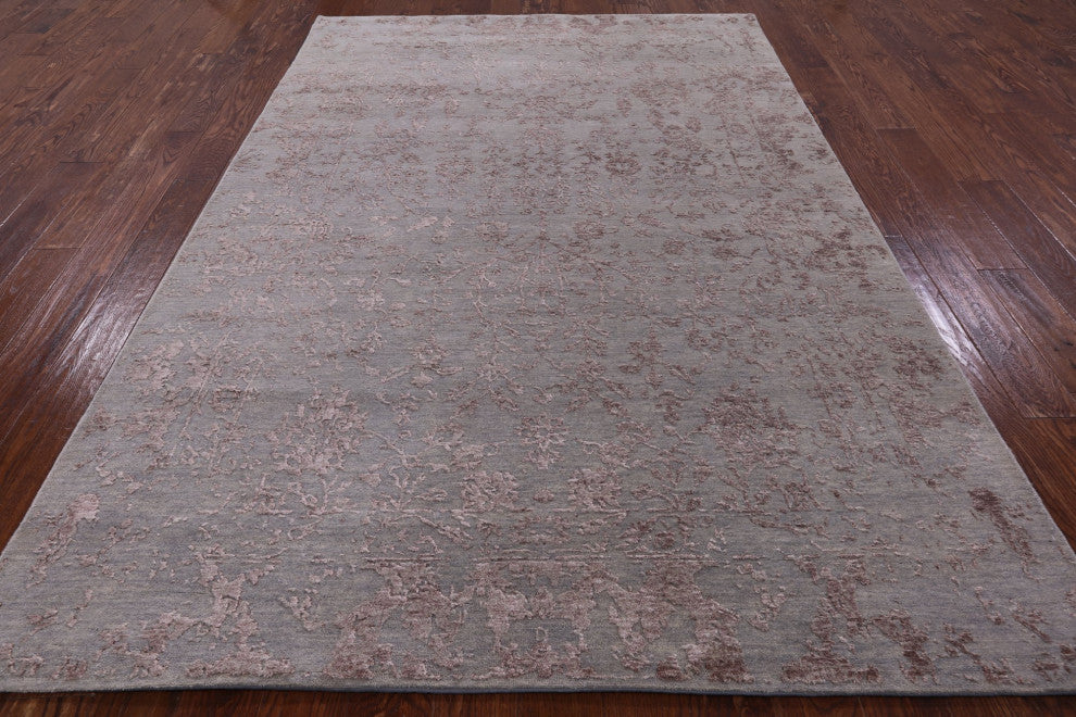 6' 0" X 9' 1" Wool and Silk Persian Handmade Rug Q6219