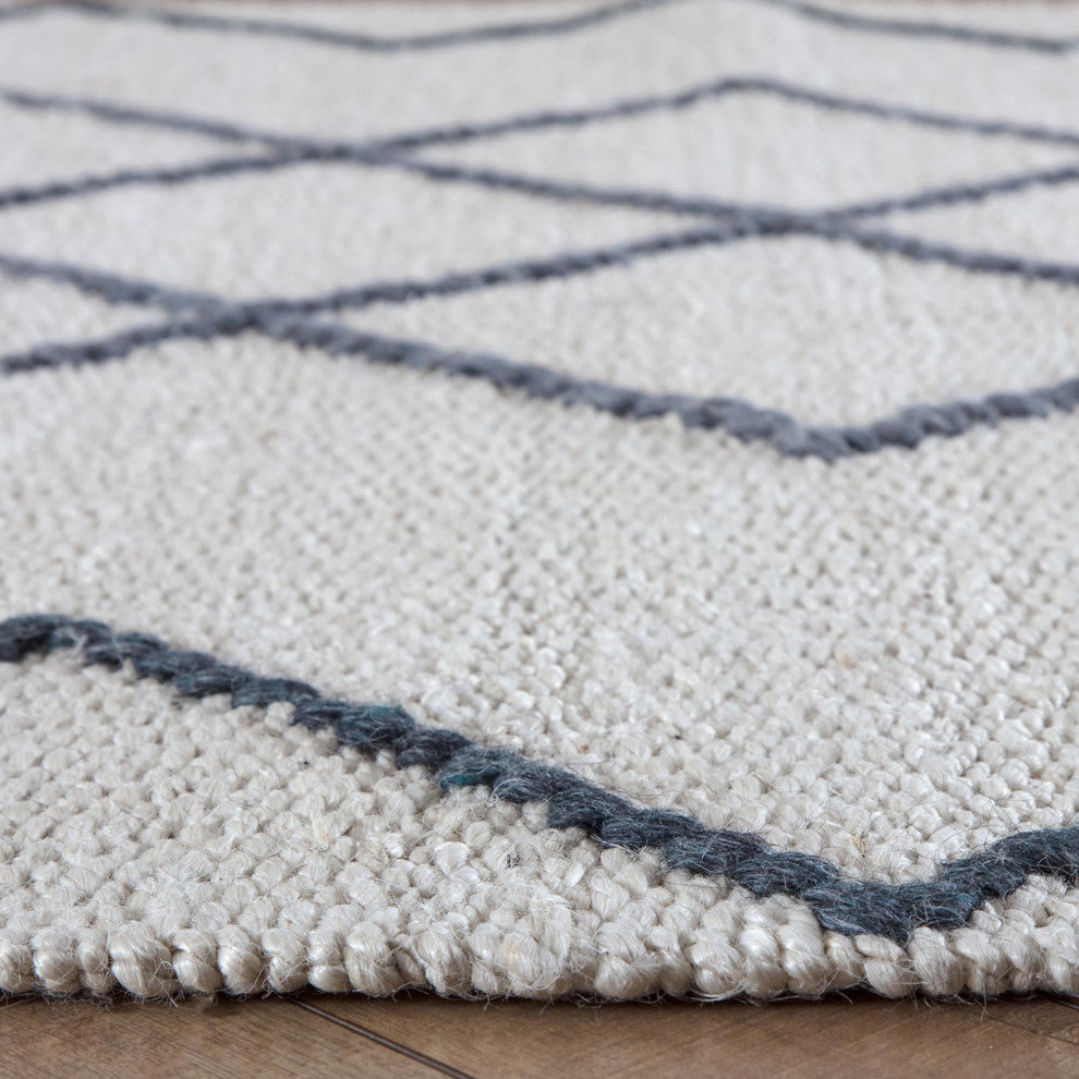 Kingston Ivory With Gray and Blue Diamond Rug, 5'x7'